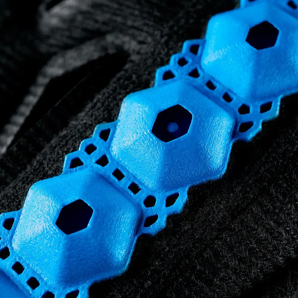 AT4.0 CARBON - Thicker Headliner 5 AT4.0 CARBON - Thicker Headliner